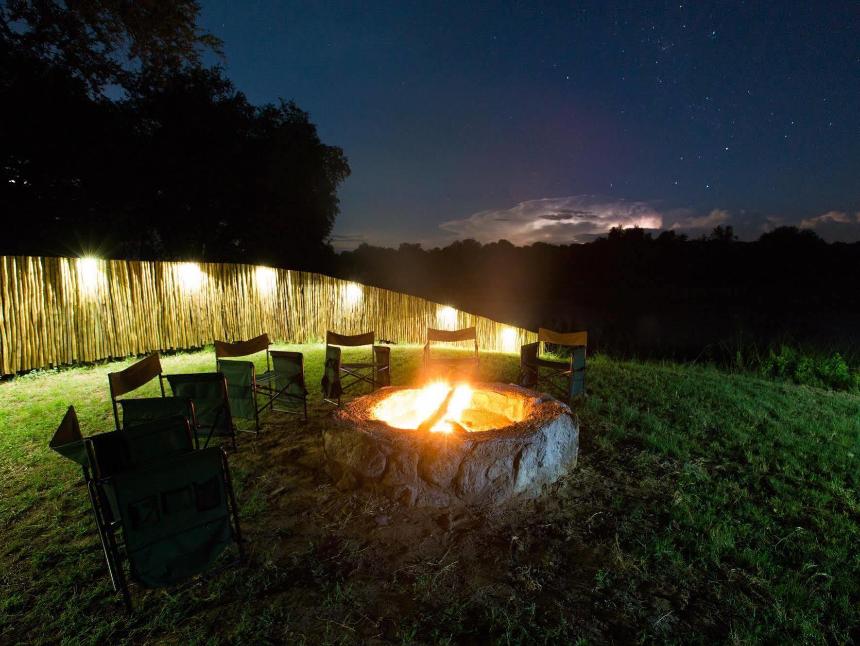 Maninghi Lodge 호에드스프뤼트 외부 사진
